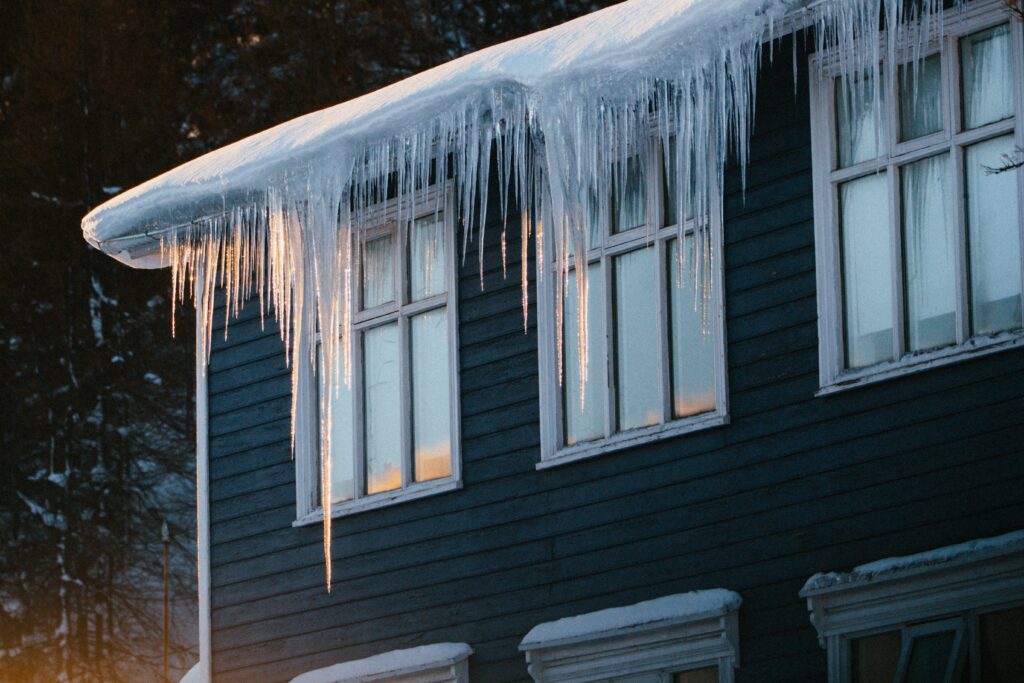 Are icicles a sign of poor insulation